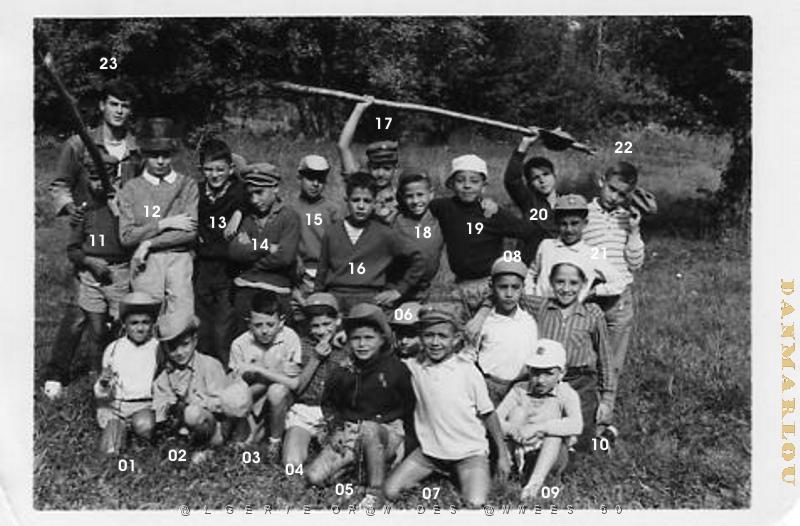 COLO ORE LES FRONTIGNES 1960 04 GERARD ET SON GROUPE.JPG